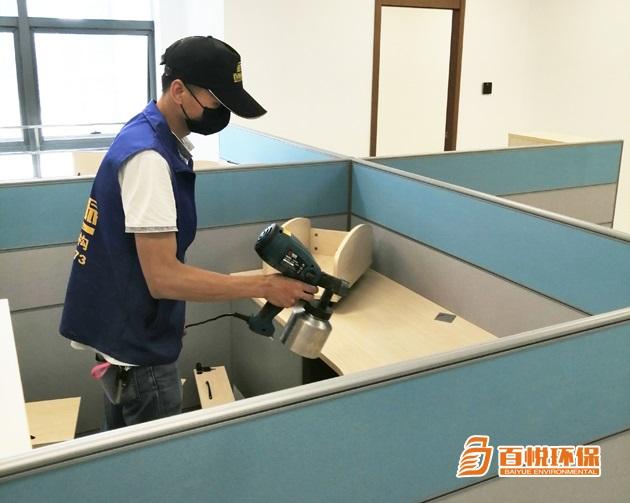 百悅環(huán)保推薦：汽車車內(nèi)如何除甲醛，甲醛又從哪來？